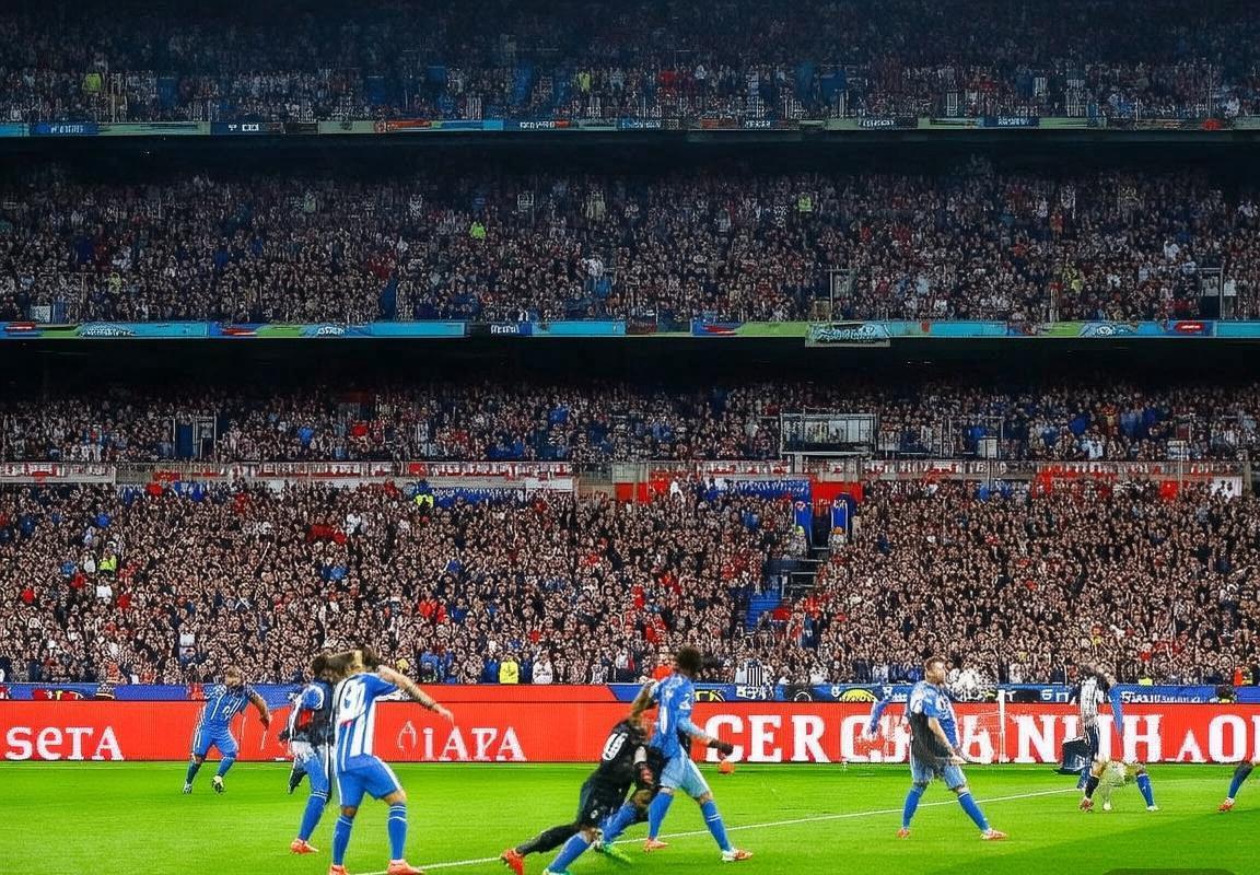 2018马德里德比：巅峰对决背后的激情与智慧(图1)